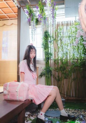 欧美胖妹妹情趣内裤_超清动漫免费观看